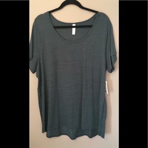 3X LULAROE CLASSIC T